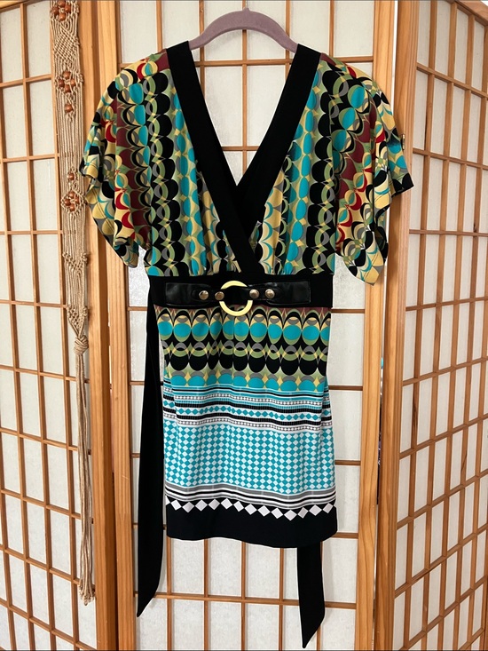Bisou Bisou Tops - Y2k Geometric Print V-Neck Belted Tunic DEADSTOCK